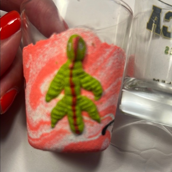 Set of Souvenir Shot Glasses and One Keychain - Picture 6 of 11